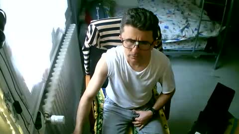 Snapshot of lokoum39 chatting on 10/29/25, 12:18 lokoum39 online show from 10/29/25, 12:18