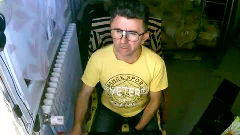 Snapshot of lokoum39 chatting on 11/14/25, 05:22 lokoum39 online show from 11/14/25, 05:22