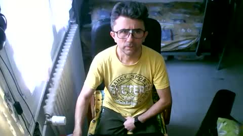 Snapshot of lokoum39 chatting on 12/01/25, 10:20 lokoum39 online show from 12/01/25, 10:20