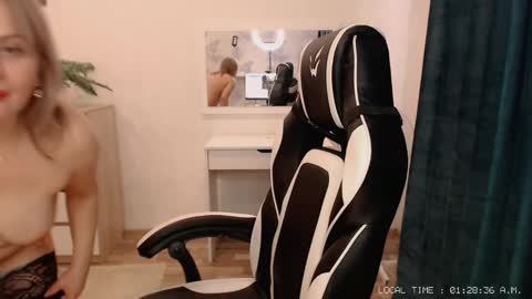  Lola  online show from 02/23/25, 08:28