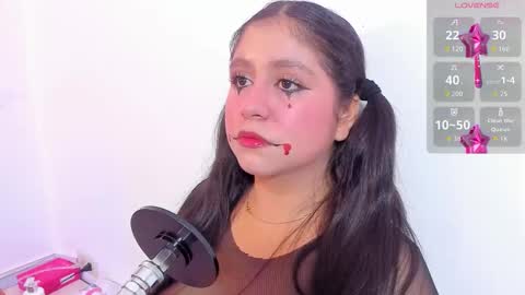 Snapshot of lola_clit chatting on 10/23/25, 11:42 lola online show from 10/23/25, 11:42