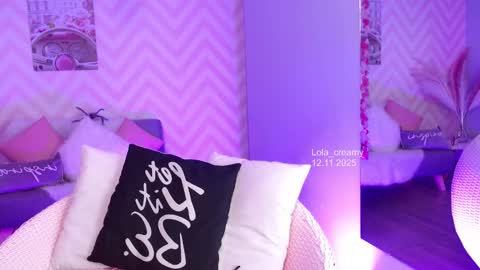Lola online show from 11/12/25, 05:13