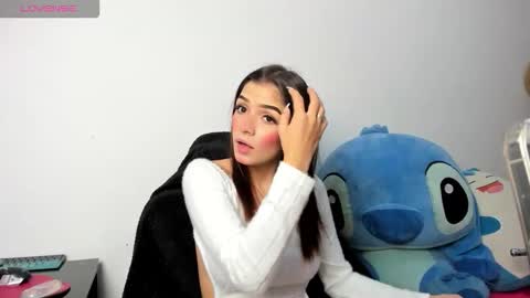 Lola Kamila online show from 01/12/26, 07:41