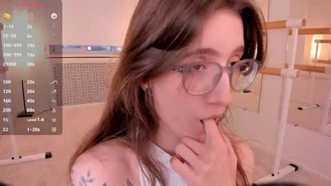 Snapshot of lola_missy chatting on 10/11/25, 05:17 Lola online show from 10/11/25, 05:17