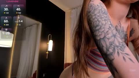 Snapshot of lola_missy chatting on 12/03/25, 05:26 Lola online show from 12/03/25, 05:26