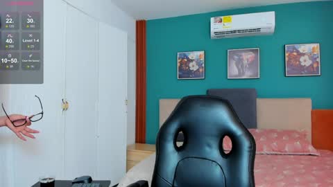 lola_sweeet18 online show from 05/30/26, 10:34