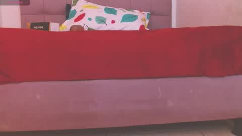 lola_wish online show from 10/25/25, 05:04