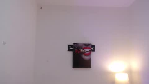 lolaandcamille online show from 11/17/25, 06:57