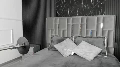 Lola Angel online show from 01/12/26, 08:03