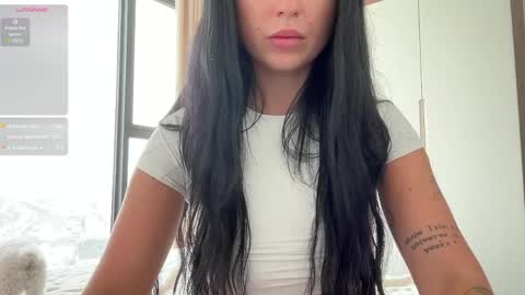 Lola online show from 04/03/26, 04:43