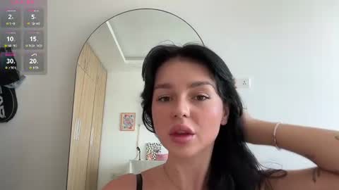 Snapshot of lolaap0pp chatting on 06/12/26, 04:11 Lola online show from 06/12/26, 04:11