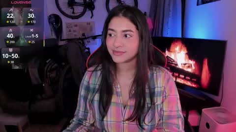 lolaasmith_21 online show from 02/13/26, 04:30