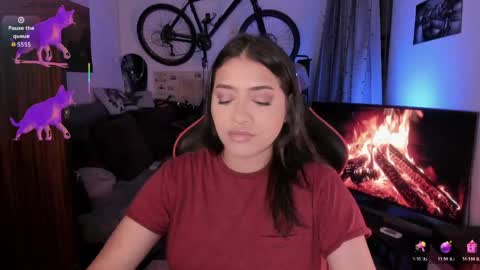 lolaasmith_21 online show from 04/29/26, 08:04