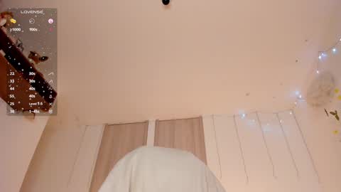 Snapshot of lolaberry_ chatting on 01/26/25, 09:08 Lola Berry online show from 01/26/25, 09:08