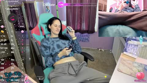 Lola online show from 12/05/24, 03:50