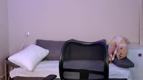 lolacash777 online show from 05/03/26, 06:14