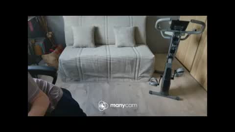 Snapshot of lolacharly chatting on 01/29/25, 01:28 z1cpl38 online show from 01/29/25, 01:28