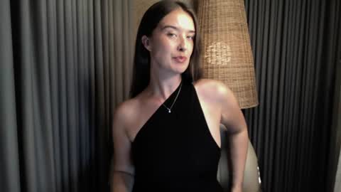 Snapshot of loladom chatting on 07/20/26, 12:14 Frt Pr1ncess online show from 07/20/26, 12:14