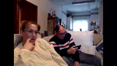 LOLA HUESO y ERIC online show from 02/02/25, 05:04