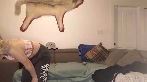 Snapshot of lolalixx6969 chatting on 10/28/25, 04:20 Lola Lixx online show from 10/28/25, 04:20