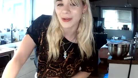 Lola Lixx online show from 07/14/26, 02:05