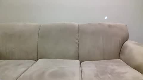 lolalover37357 online show from 06/09/26, 10:54