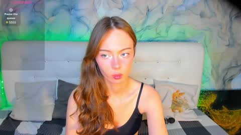 Lola online show from 09/22/25, 06:54