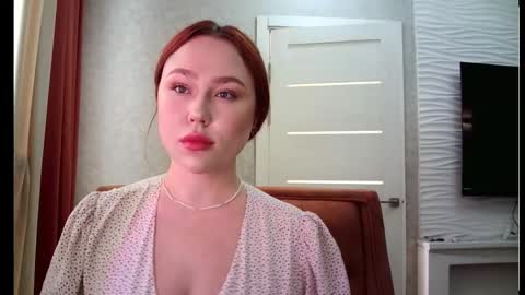 Snapshot of lolamint_ chatting on 10/01/25, 07:58 Lola online show from 10/01/25, 07:58