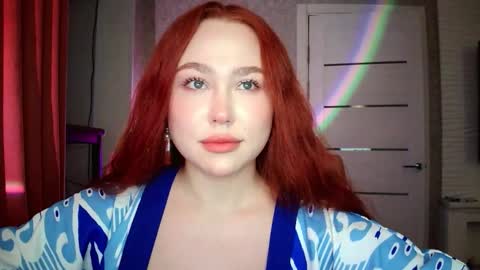 Snapshot of lolamint_ chatting on 10/12/25, 12:37 Lola online show from 10/12/25, 12:37