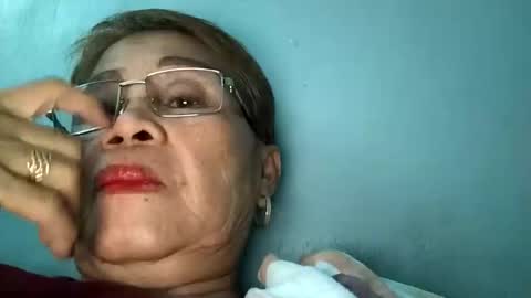 Snapshot of lolamommie chatting on 02/02/25, 06:48 tey online show from 02/02/25, 06:48