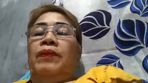 Snapshot of lolamommie chatting on 02/12/25, 12:22 tey online show from 02/12/25, 12:22