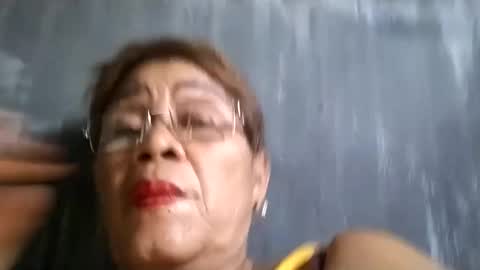 Snapshot of lolamommie chatting on 02/23/25, 09:33 tey online show from 02/23/25, 09:33