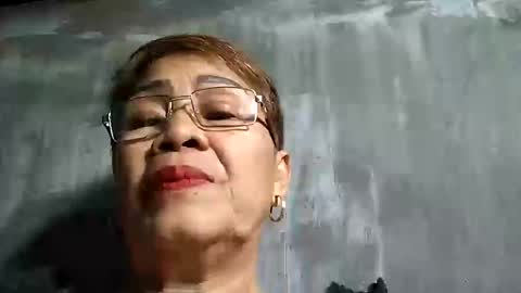 Snapshot of lolamommie chatting on 02/26/25, 01:00 tey online show from 02/26/25, 01:00