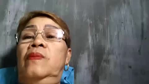 Snapshot of lolamommie chatting on 03/08/25, 08:55 tey online show from 03/08/25, 08:55