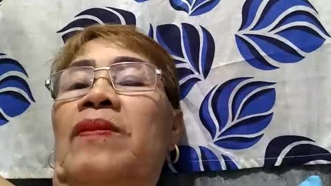 Snapshot of lolamommie chatting on 03/08/25, 01:36 tey online show from 03/08/25, 01:36