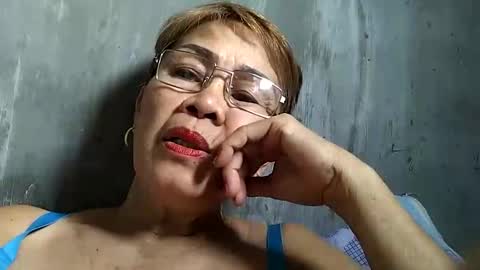 Snapshot of lolamommie chatting on 03/09/25, 02:07 tey online show from 03/09/25, 02:07