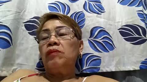 Snapshot of lolamommie chatting on 03/11/25, 09:48 tey online show from 03/11/25, 09:48