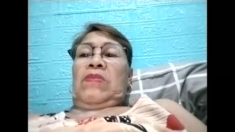 Snapshot of lolamommie chatting on 01/06/26, 11:03 tey online show from 01/06/26, 11:03