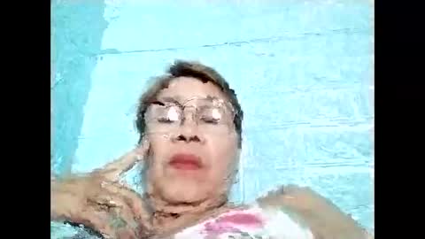 Snapshot of lolamommie chatting on 02/02/26, 03:49 tey online show from 02/02/26, 03:49