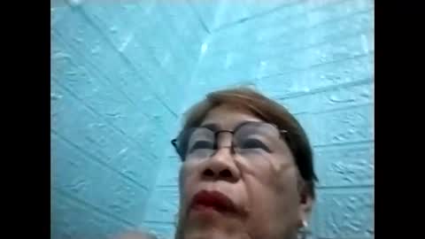 Snapshot of lolamommie chatting on 02/12/26, 11:05 tey online show from 02/12/26, 11:05