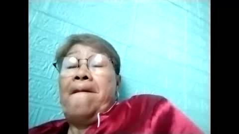 Snapshot of lolamommie chatting on 02/21/26, 02:23 tey online show from 02/21/26, 02:23