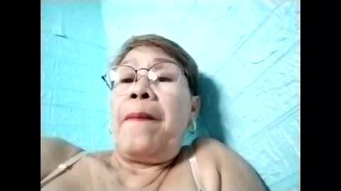 Snapshot of lolamommie chatting on 02/25/26, 04:22 tey online show from 02/25/26, 04:22