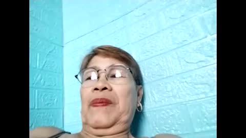 Snapshot of lolamommie chatting on 03/01/26, 12:34 tey online show from 03/01/26, 12:34