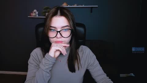 Snapshot of lolamrrr chatting on 12/02/24, 09:45 Lola pvt is OPEN online show from 12/02/24, 09:45