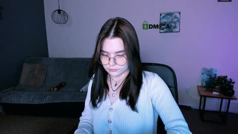 Snapshot of lolamrrr chatting on 12/06/24, 09:32 Lola pvt is OPEN online show from 12/06/24, 09:32