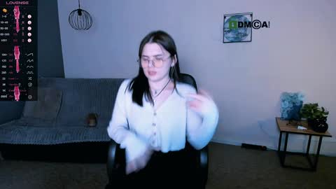 Snapshot of lolamrrr chatting on 12/06/24, 12:38 Lola pvt is OPEN online show from 12/06/24, 12:38