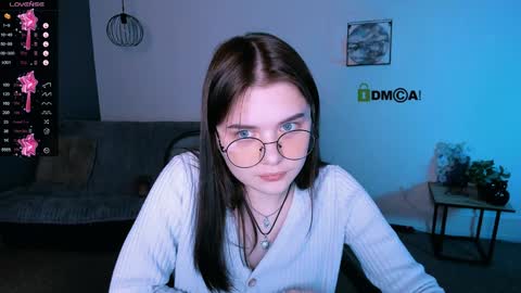 Snapshot of lolamrrr chatting on 12/06/24, 03:44 Lola pvt is OPEN online show from 12/06/24, 03:44