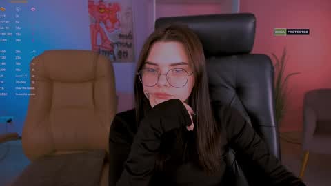 Snapshot of lolamrrr chatting on 02/06/25, 03:52 Lola pvt is OPEN online show from 02/06/25, 03:52