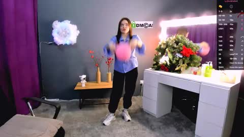 Snapshot of lolamrrr chatting on 02/12/25, 12:44 Lola pvt is OPEN online show from 02/12/25, 12:44