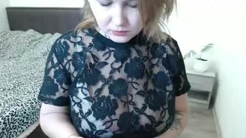 Snapshot of lolamyr chatting on 02/18/26, 10:00 kiss online show from 02/18/26, 10:00